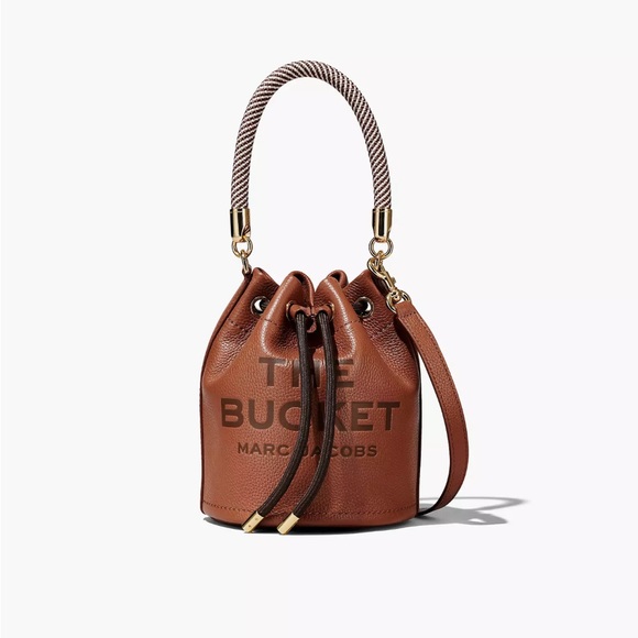 Marc Jacobs Handbags - Marc Jacobs The Leather Bucket Bag